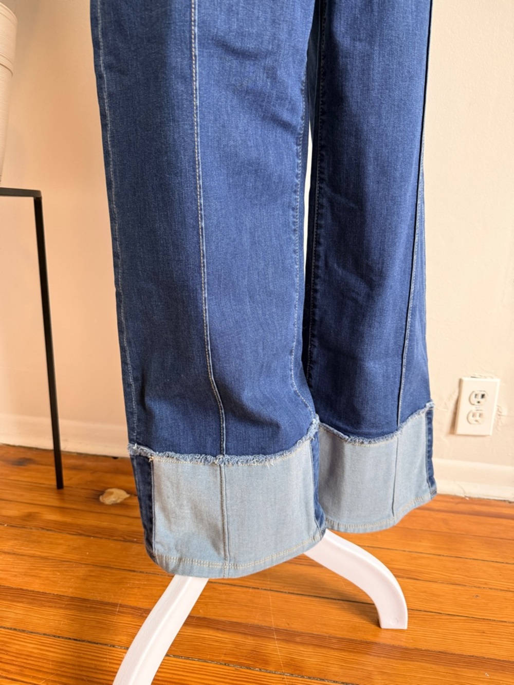 Kut from the Kloth | Margo High Rise Wide Leg Jeans - Picture 3 of 12